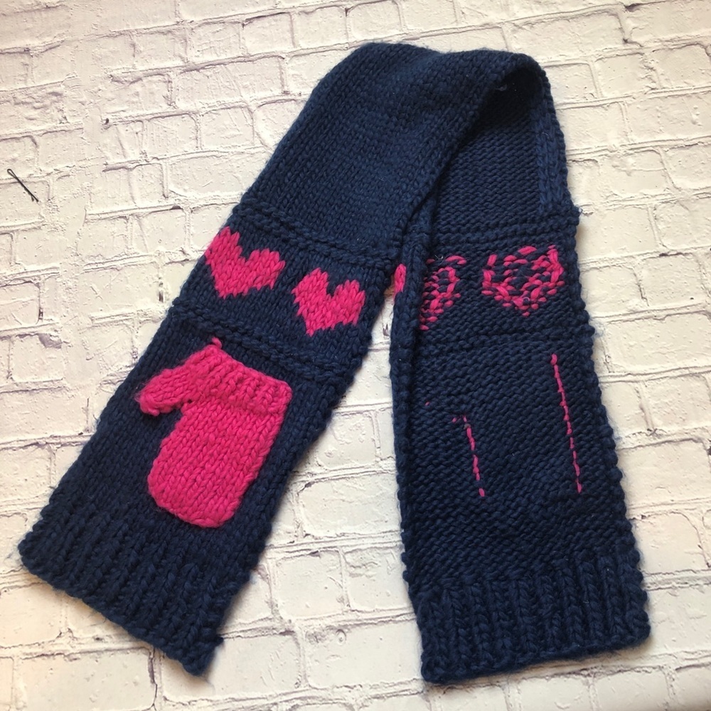 Next acrylic‎ navy blue and pink woven scarf with heart mitten pocket